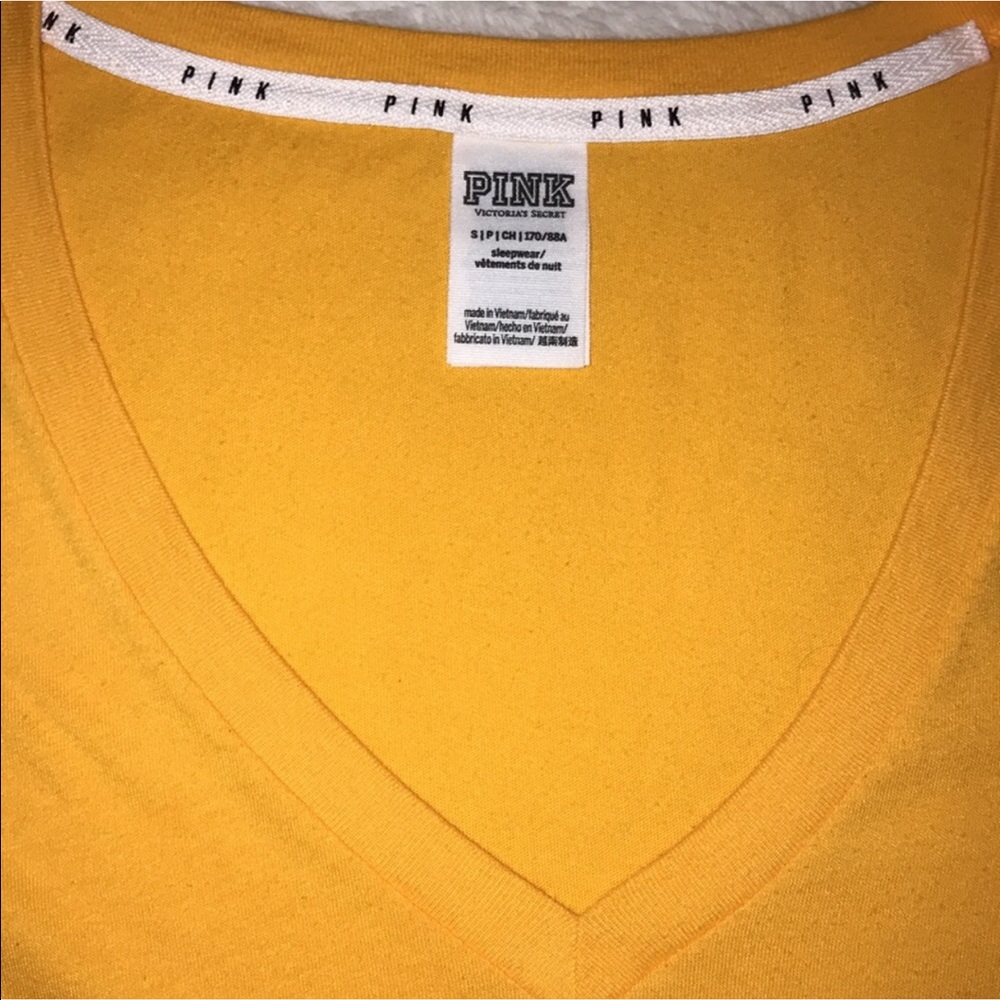 PINK Victoria’s Secret V Neck Tee - Picture 3 of 4